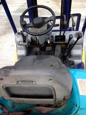 ขายถูก KOMATSU FD25C-14 เครื่องยนต์ดีเซล เกียร์ธรรมดา