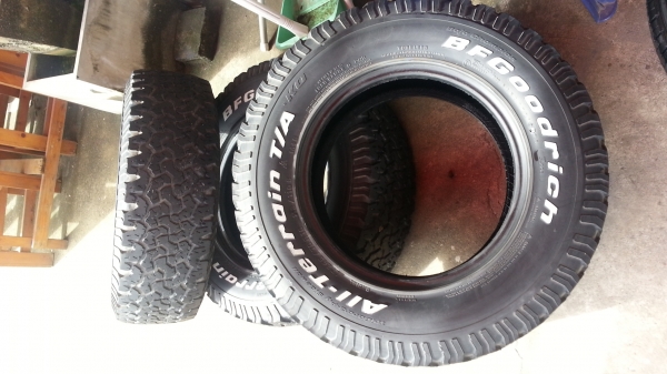 ยาง BF 245-70R16 ปี10