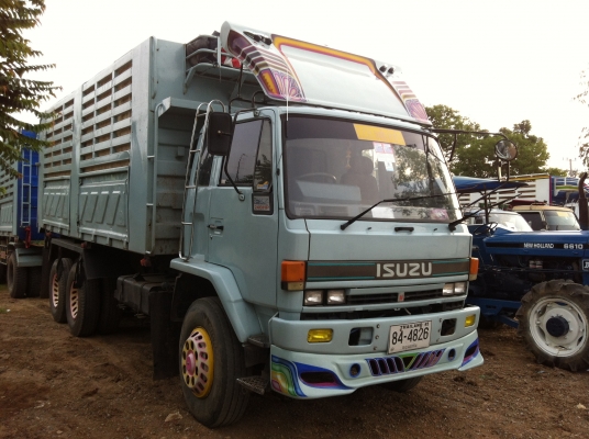 ขาย อีซูซุ 240 แรงม้า นางฟ้าแท้ รถเดิมเดิม ขาย อีซูซุ 240 แรงม้า นางฟ้าแท้ รถเดิมเดิม