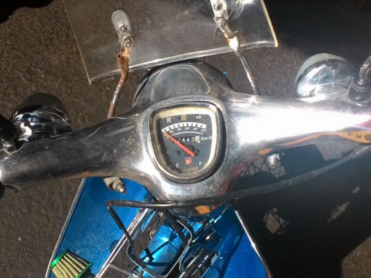 ขาย C70  เครื่องเวฟ Z สภาพสวย จอดทิ้งไม่ได้ขี่