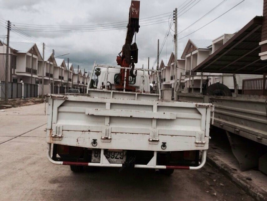 6ล้อติดเครน3ตัน