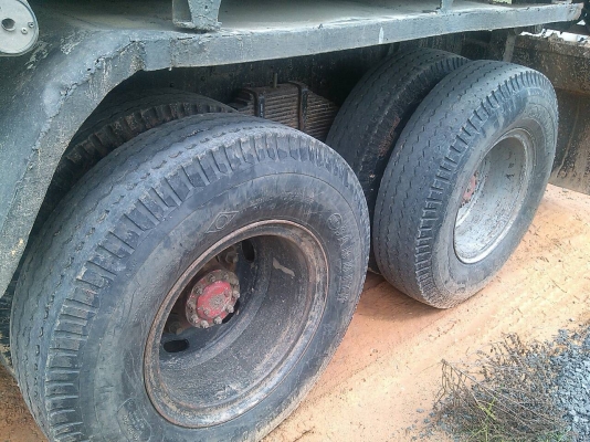 สิบล้อ HiNO-F17-2เพา_210 แรง สภาพรถใช้งานอยู่ครับ ทะเบียนพร้อม