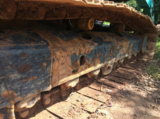 แบคโฮ KOBELCO MARK 5 SK200 แบคโฮ KOBELCO MARK 5 SK200