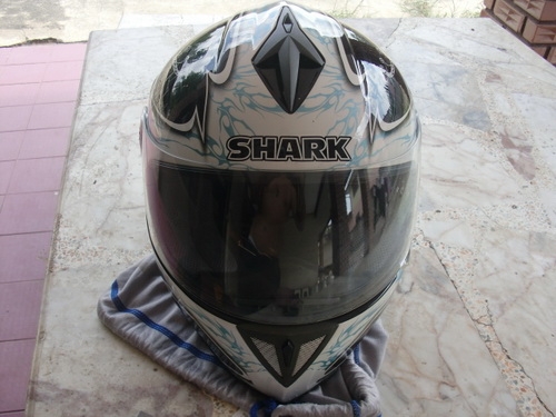 หมวกกันน็อคมือสอง มีเข้ามาเรื่อยๆครับ รายละเอียดด้านใน ต้อนรับปีใหม่ ลดราคาเหลือใบละ 2,900.-บาท