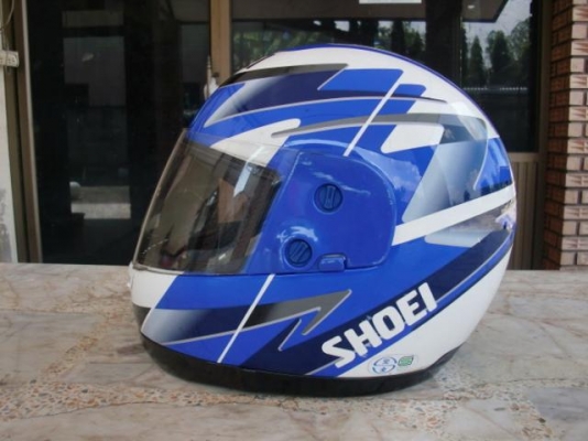 หมวกกันน็อคมือสอง มีเข้ามาเรื่อยๆครับ รายละเอียดด้านใน ต้อนรับปีใหม่ ลดราคาเหลือใบละ 2,900.-บาท