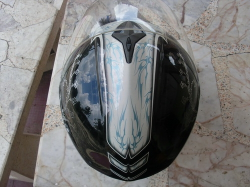 หมวกกันน็อคมือสอง มีเข้ามาเรื่อยๆครับ รายละเอียดด้านใน ต้อนรับปีใหม่ ลดราคาเหลือใบละ 2,900.-บาท