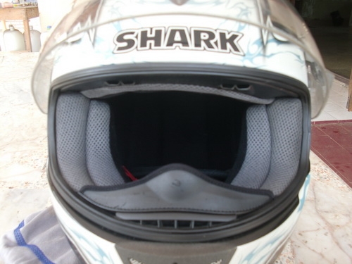 หมวกกันน็อคมือสอง มีเข้ามาเรื่อยๆครับ รายละเอียดด้านใน ต้อนรับปีใหม่ ลดราคาเหลือใบละ 2,900.-บาท