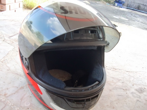 หมวกกันน็อคมือสอง มีเข้ามาเรื่อยๆครับ รายละเอียดด้านใน ต้อนรับปีใหม่ ลดราคาเหลือใบละ 2,900.-บาท