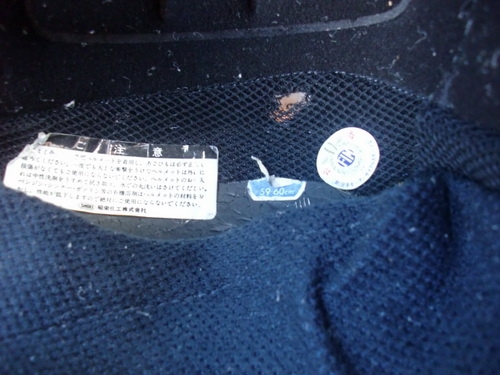 หมวกกันน็อคมือสอง มีเข้ามาเรื่อยๆครับ รายละเอียดด้านใน ต้อนรับปีใหม่ ลดราคาเหลือใบละ 2,900.-บาท