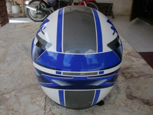 หมวกกันน็อคมือสอง มีเข้ามาเรื่อยๆครับ รายละเอียดด้านใน ต้อนรับปีใหม่ ลดราคาเหลือใบละ 2,900.-บาท