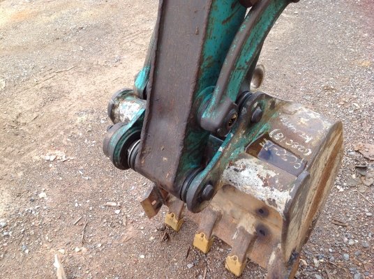 ขายรถแบคโฮ KOMATSU PC30-7E