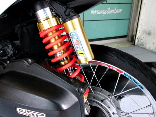 click 125 i สีขาวแดง ลงล้อ yogo พร้อมโช๊คหลังแกส สวยๆ รถเดือน มิถุนายน ปี 55 ไมล์ 8 พันโล ฟรีค่าโอน แถม 3 รายการ 29900 click 125 i สีขาวแดง ลงล้อ yogo พร้อมโช๊คหลังแกส สวยๆ รถเดือน มิถุนายน ปี 55 ไมล์ 8 พันโล ฟรีค่าโอน แถม 3 รายการ 29900