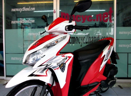 click 125 i สีขาวแดง ลงล้อ yogo พร้อมโช๊คหลังแกส สวยๆ รถเดือน มิถุนายน ปี 55 ไมล์ 8 พันโล ฟรีค่าโอน แถม 3 รายการ 29900 click 125 i สีขาวแดง ลงล้อ yogo พร้อมโช๊คหลังแกส สวยๆ รถเดือน มิถุนายน ปี 55 ไมล์ 8 พันโล ฟรีค่าโอน แถม 3 รายการ 29900