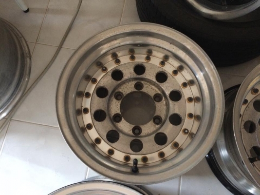 ขายหยดน้ำ DUNLOP JAPAN 2 ชิ้นแท้ 15x8.5 ออฟ-35 6/139.7 ประมูลจากญี่ปุ่น