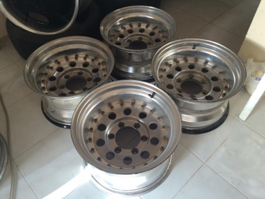 ขายหยดน้ำ DUNLOP JAPAN 2 ชิ้นแท้ 15x8.5 ออฟ-35 6/139.7 ประมูลจากญี่ปุ่น