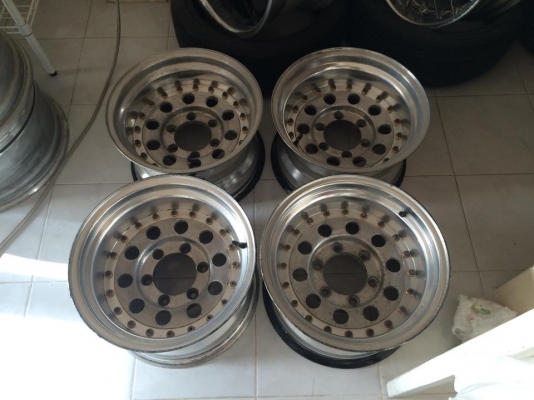 ขายหยดน้ำ DUNLOP JAPAN 2 ชิ้นแท้ 15x8.5 ออฟ-35 6/139.7 ประมูลจากญี่ปุ่น
