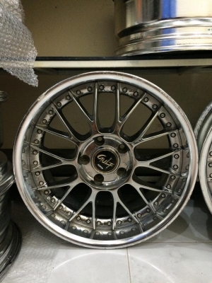 ขายล้อ STICH GULF 3 ชิ้นแท้โครม 17x8 ออฟ23 5/114.3 ประมูลจากญี่ปุ่น