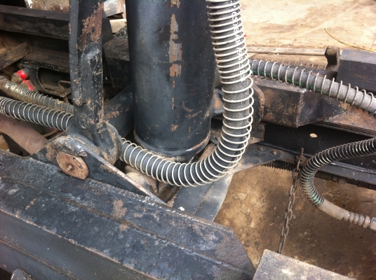 ISUZU NPR ดั้ม-เทรน Unic 3.5 ตัน ท้อง V เครื่อง 4BD1 -115 แรงม้า พวงมาลัยพาวเวอร์ ช่วงล่าง F คัสซีสวย ทะเบียนพร้อมโอน