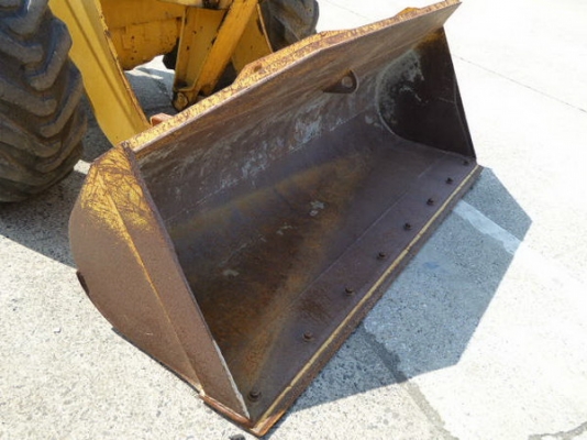 ขายรถตัก KOMATSU 510 มีหลายคัน ขายรถตัก KOMATSU 510 มีหลายคัน