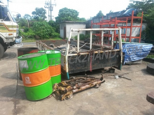 กระบะบรรทุก 6 ล้อ พิ้นเหล็กฝาข้างเหล็ก กระบะบรรทุก 6 ล้อ พิ้นเหล็กฝาข้างเหล็ก