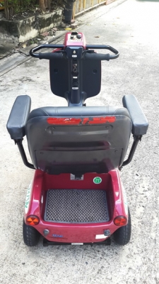 ขายรถไฟฟ้า 4 ล้อ สำหรับคนแก่หรือคนพิการ เพิ่งมาจากญี่ปุ่น