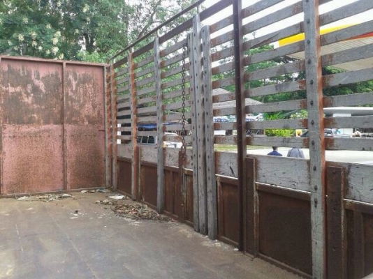 ขายรถบรรทุกสิบล้อ Mitsubishi FN515MTA เครื่อง 6D16-160 แรง 1 เพลา เบรคลมดูด ทะเบียนพร้อม