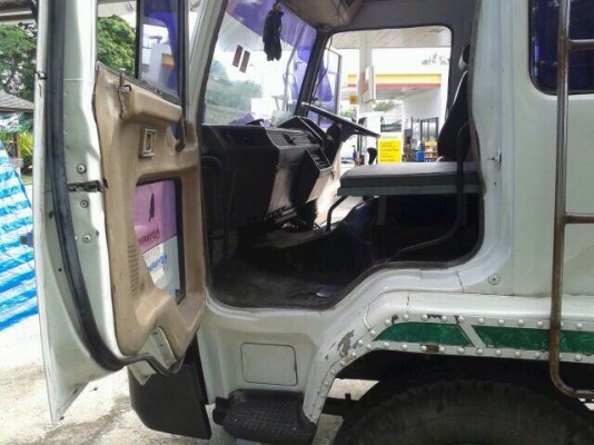 ขายรถบรรทุกสิบล้อ Mitsubishi FN515MTA เครื่อง 6D16-160 แรง 1 เพลา เบรคลมดูด ทะเบียนพร้อม