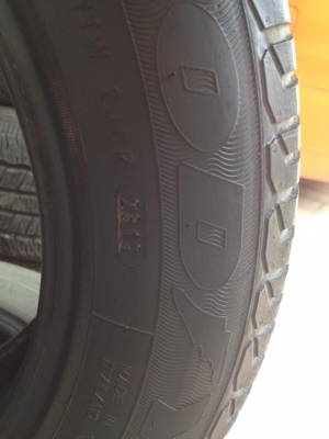 ยาง 175 65 R15 มือสอง ถอดจากแจ๊ส 4เส้น 500 ยาง 175 65 R15 มือสอง ถอดจากแจ๊ส 4เส้น 500