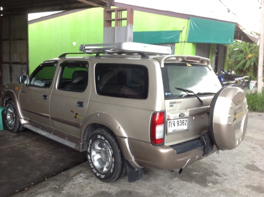 นิสสัน ไทยรุ่ง เอ๊กไซเตอร์ รถครอบครัว