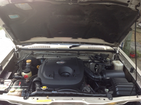 นิสสัน ไทยรุ่ง เอ๊กไซเตอร์ รถครอบครัว