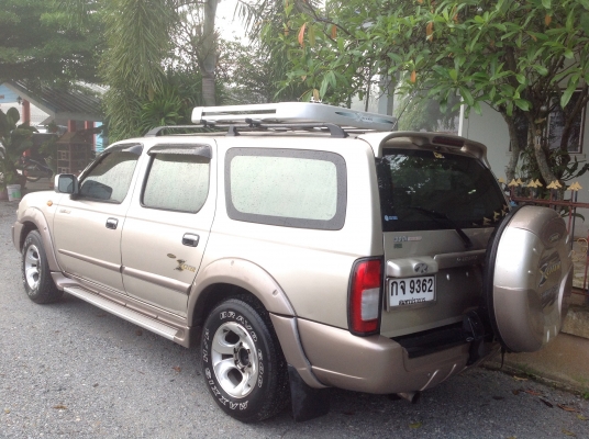 นิสสัน ไทยรุ่ง เอ๊กไซเตอร์ รถครอบครัว