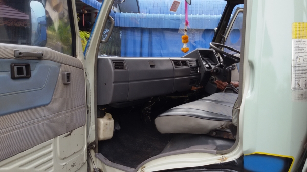 จบแล้วคับขอบคุณลูกค่าอุดรคับขายรถ6ล้อHINO. FB. เครื่อง120แรงรถห้างแท้ปี96 เครื่องดี คัชชีสวย กระจกไฟฟ้า แอร์เย็น ยาว5เมตรเดิม สภาพพร้อมใช้งานครับ