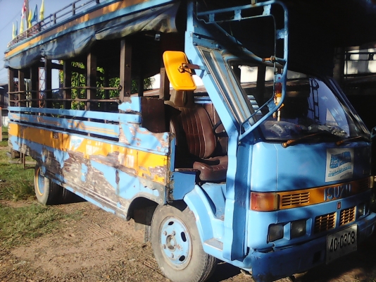 หกล้อ อีซูซุ NKR 100แรง สภาพสวยเดิมๆ ของแปกอีสาน ทะเบียนพร้อมโอน