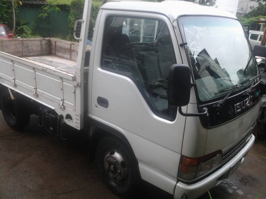 ขาย รถบรรทุก 4 ล้อ ISUZU ELF 120แรง