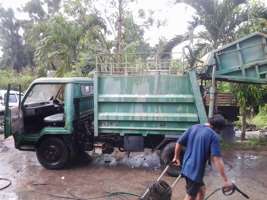 ขายรถขยะ 6ล้อ มิตรซูพร้อมใช้ระบบไฮโดลิค พร้อมใช้งาน เครื่อง100 แรง ขาย 145000 บาทครับ