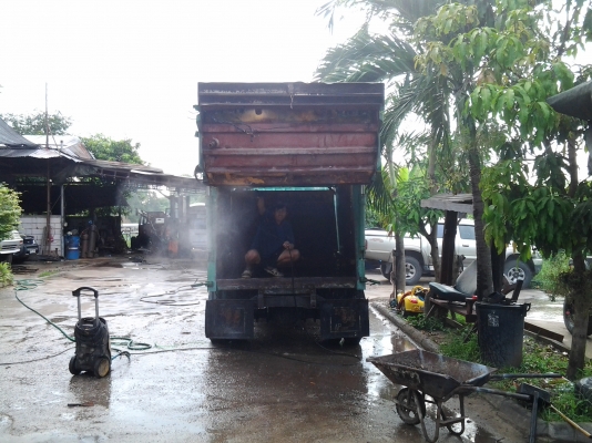 ขายรถขยะ 6ล้อ มิตรซูพร้อมใช้ระบบไฮโดลิค พร้อมใช้งาน เครื่อง100 แรง ขาย 145000 บาทครับ