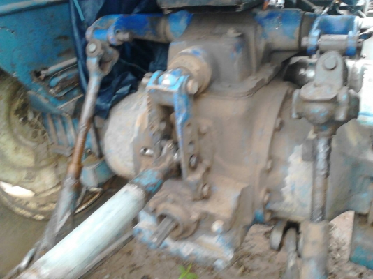 ขายด่วนรถไถFORD-6600T5มีเอกสารเป็นเล่มผาน6ผาน4ดันหน้า