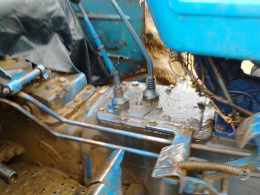 ขายด่วนรถไถFORD-6600T5มีเอกสารเป็นเล่มผาน6ผาน4ดันหน้า