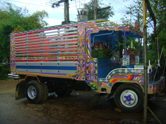 ทำสีรถอีแต๋น