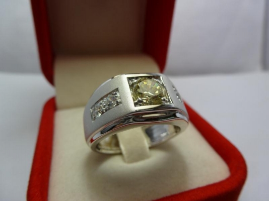 แหวนเงินเพชรโมอิส