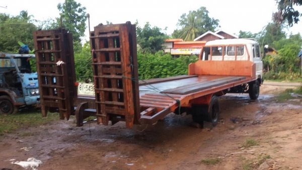 ขาย (470,000) เทรนเลอร์ บรรทุกรถเกี่ยว สภาพดีพร้อมใช้งาน. ช่วงยาว 7เมตร