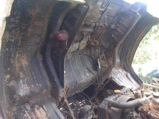 รถ6ล้อHino117แรงเครื่องดี ครัซซีสวยตลอดเส้น พวงมาลัยพาวเวอร์กะบะ4.3กะบะแป๊ปเหล็กแข็งแรงเหมาะทำดั้มเกษตรครับ