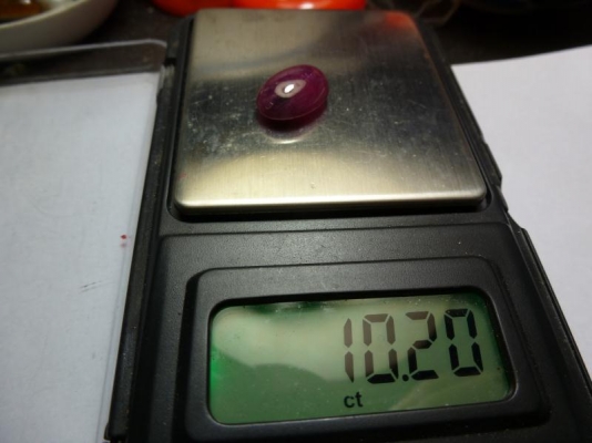 พลอยทับทิมหลังเบี้ยแท้