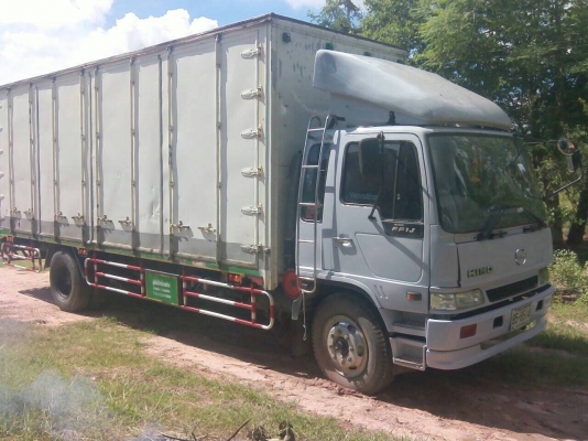 HINO ไฮเทคFF1J ปี47 เครื่อง220 แรง เครื่องดี ครัทซีสวย ตู้10บาน ยาว7.2 ม. ขาย 750,000 บาท