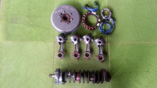 ขายครับ อะไหล่ เครื่องyamaha V-MAX 150 หางใบพัดคู่ครับ เพลายาว 22นิ้วครับ