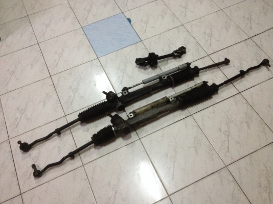 ขายแร็คธรรมดา กับ ยอย e30 ให้หมดเลยตามรูป 1000บาท โทร0924462525โส