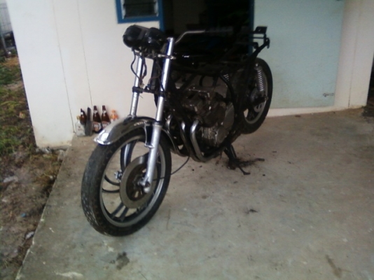 ขายเหมายกกอง ถังน้ำมัน 4 ลูก เครื่อง 2 ตัว และอะไหล่อื่นๆ อีกมากมายกายกอง ขายเหมายกกอง ถังน้ำมัน 4 ลูก เครื่อง 2 ตัว และอะไหล่อื่นๆ อีกมากมายกายกอง