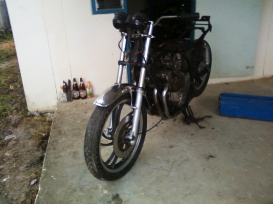 ขายเหมายกกอง ถังน้ำมัน 4 ลูก เครื่อง 2 ตัว และอะไหล่อื่นๆ อีกมากมายกายกอง ขายเหมายกกอง ถังน้ำมัน 4 ลูก เครื่อง 2 ตัว และอะไหล่อื่นๆ อีกมากมายกายกอง