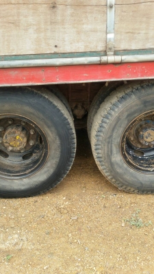 รถสิบล้อหัวยาว  isuzu เครื่อง 6BD ปั้มลมเพาเวอร์ เบรกจิฟฟี่ ช่วงล่าง ร็อคเล็ก