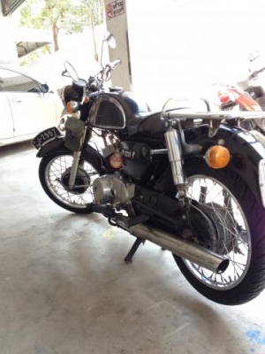 ขาย k125 สภาพสวยกริ๊บ มี 2 คัน ดำและขาว สนใจสอบถามได้